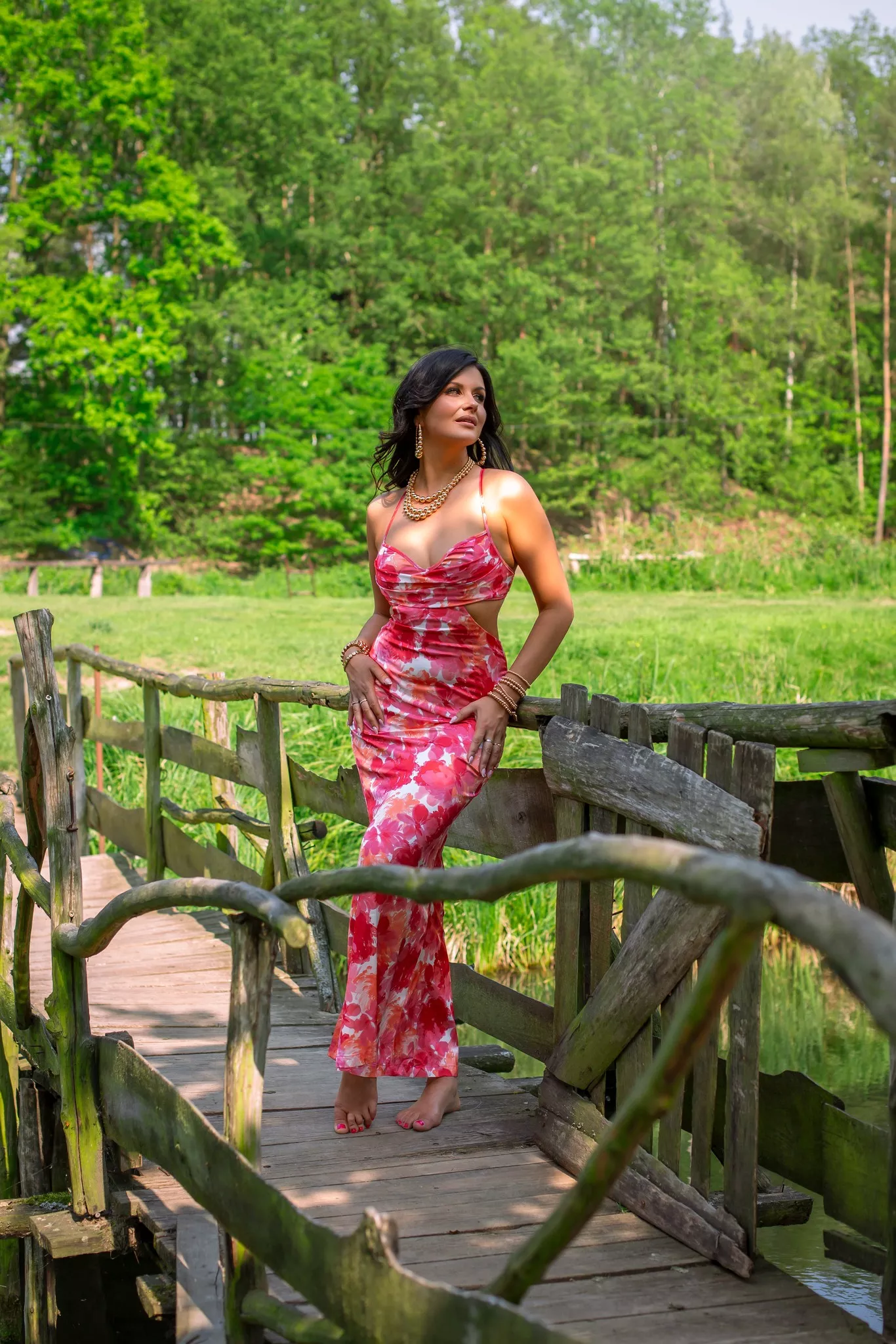 Czy to najpiękniejsza gwiazda disco polo? Zmysłowa Iness zachwyca w zwiewnej stylizacji

